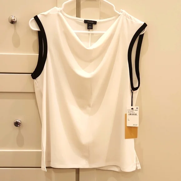 New pretty white sleeveless top with navy blue trim by Halogen. - Picture 1 of 6